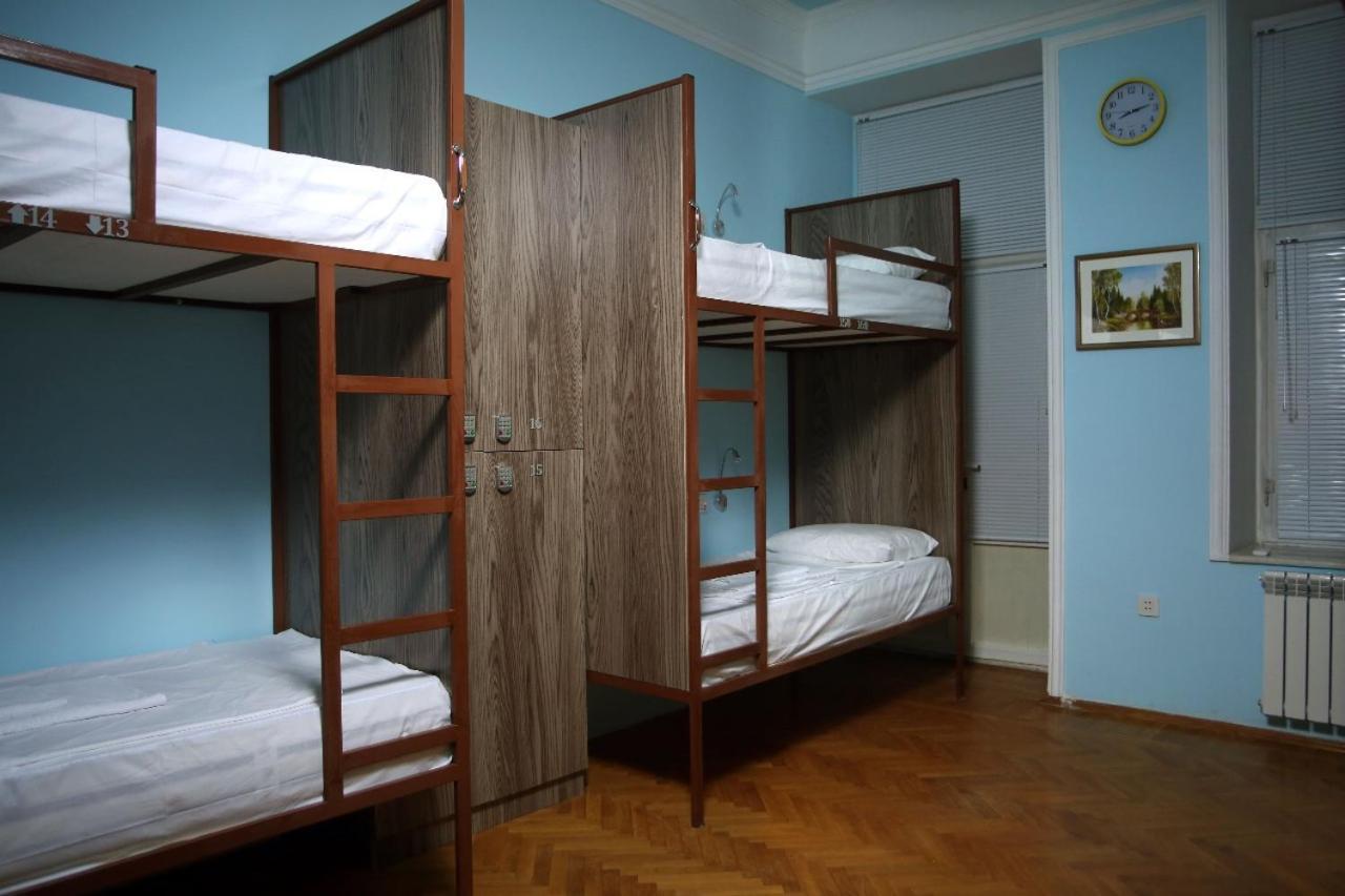 Hostello Bakoe Buitenkant foto
